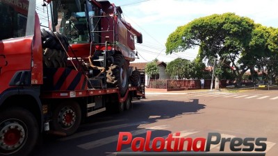 Maripá - Caminhao do tipo prancha causa danos em rede elétrica.