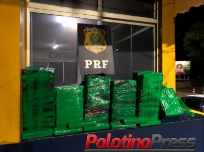 PRF prende casal transportando maconha