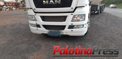 PRF APREENDE DIVERSOS PRODUTOS ELETRÔNICOS ESCONDIDOS EM LONA DE CAMINHÃO