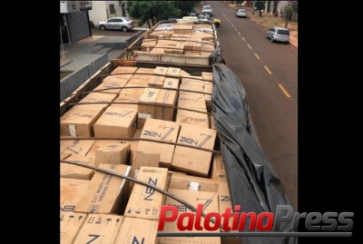 Palotina - Carreta carregado com cigarros contrabandeados é apreendido pela PM