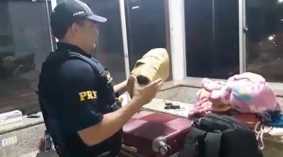 PRF ENCONTRA MACONHA EM ÔNIBUS