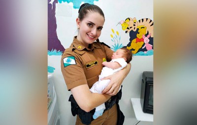 PM salva bebê de afogamento com leite materno