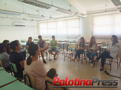 Palotina promove encontro sobre uso correto de medicamentos para estudantes da UFPR