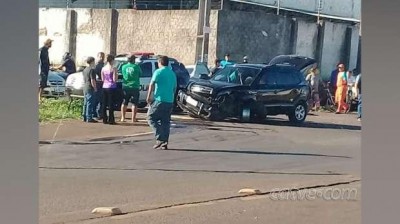 Fuga de suspeito termina com acidente grave e gestante ferida em Cascavel