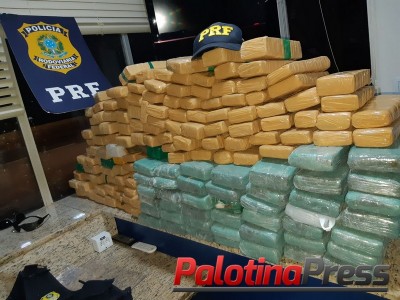 PRF apreende 150 kg de maconha em céu azul
