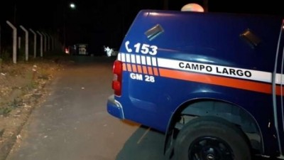 Após torturar namorada de 13 anos, rapaz é perseguido e morto a tiros pelo sogro