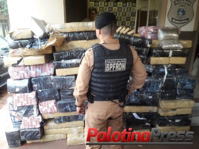 OPERAÇÃO MURALHA/HÓRUS APREENDE MAIS DE UMA TONELADA DE MACONHA EM FOZ DO IGUAÇU-PR