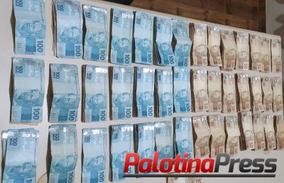 Terra Roxa - PM recupera veículos e apreende 42 mil reais, usados pelos contrabandistas.