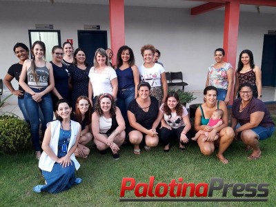 Curso de unhas decoradas é iniciado na Faculdade do Trabalhador 