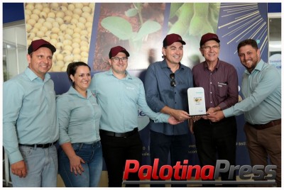 Sicredi Vale do Piquiri Abcd PR/SP marca presença no Dia do Campo C.Vale em Palotina (PR)
