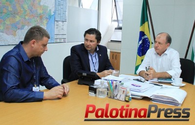 Prefeito Jucenir cumpre agendas em Curitiba 