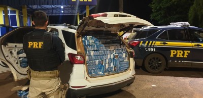 PRF apreende cigarros contrabandeados e recupera veículo roubado após acompanhamento tático