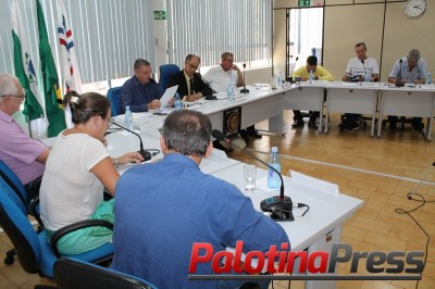 Vereadores de Palotina analisam 19 projetos e encaminham indicações ao Executivo 