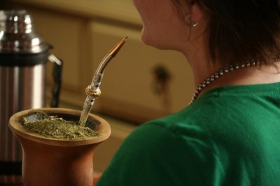 Coronavírus: Ministro pede para que tereré e chimarrão não sejam compartilhados