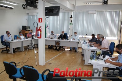 Vereadores de Palotina aprovam recursos na ordem de R$ 574,4 mil para conservação de estradas rurais