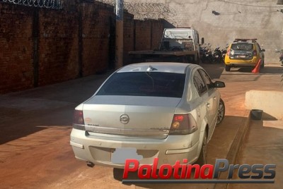 PM de Palotina apreende veículo com placas Paraguaias com Carta verde vencida