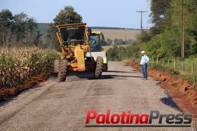 Governo de Palotina inicia pavimento em TST entre La Salle e Vila Floresta