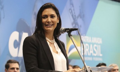 Michelle Bolsonaro testa positivo para covid-19
