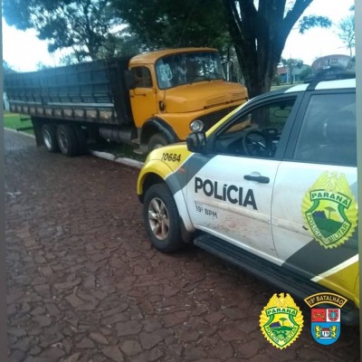 Paraná - Policiais Militares apreendem veículo com placas falsas e com numeração de chassi raspada.