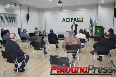 Programa Oeste em Desenvolvimento é difundido em encontro na Acipa