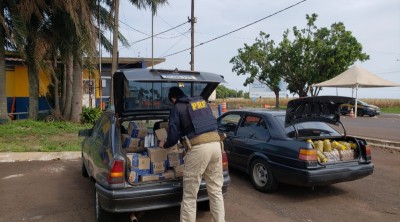 Em menos de uma hora, PRF apreende dois carros carregados de mercadorias no Oeste do Paraná