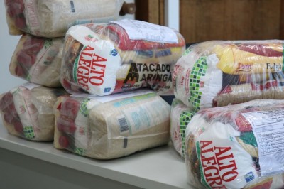 Paraná - Governo repassa 29 mil toneladas de alimentos da merenda