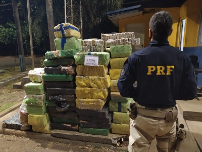 EM MENOS DE 02 HORAS, PRF REALIZA TRÊS APREENSÕES DE MACONHA EM SANTA TEREZINHA DE ITAIPU-PR