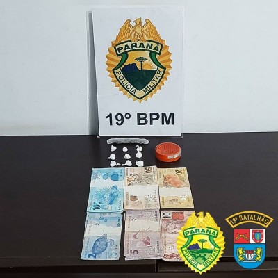 POLICIAIS MILITARES PRENDEM INDIVÍDUO QUE ESTAVA TRAFICANDO COCAÍNA EM SÃO PEDRO DO IGUAÇU.