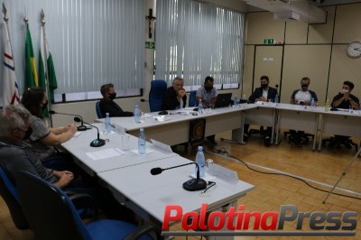 Em sessão extraordinária Câmara de Palotina autoriza contratação de médicos, enfermeiros, fisioterapeutas e professores