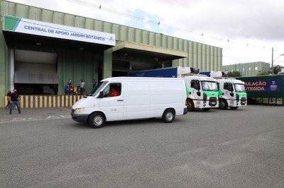 Paraná recebeu neste sábado mais 240,4 mil doses da vacina contra a Covid-19