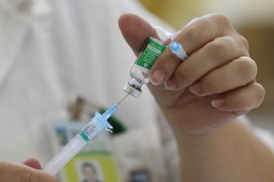 Paraná receberá mais 242.050 doses de vacinas contra a Covid-19