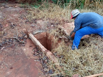 Secretaria de Obras realiza substituição de tampas de bocas de lobo