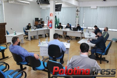 Vereadores de Palotina iniciam análise do Plano Plurianual 2022/2025 e Lei de Diretrizes Orçamentárias de 2022 