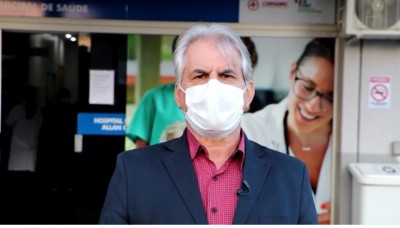 Prefeito de Palotina e presidente do Consamu, Luiz Ernesto de Giacometti, visita Hospital de Retaguarda Alan Brame Pinho em Cascavel