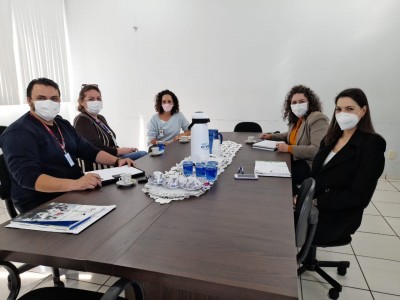 A Secretaria de Indústria, Comércio e Turismo de Palotina recebe visita dos responsáveis do SESC e SENAC
