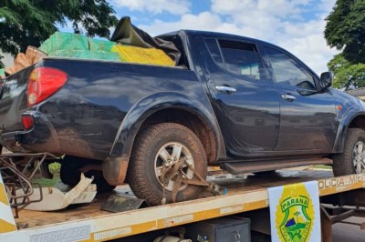 Em Toledo, PM apreende caminhonete e 1,2 tonelada de maconha