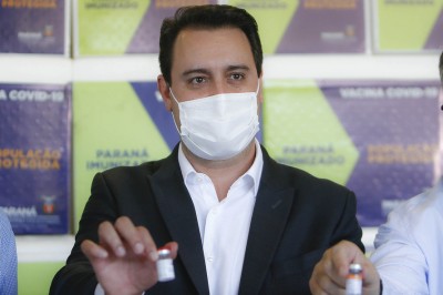 Toda a população adulta do Paraná será vacinada com a 1ª dose contra a Covid-19 até setembro, diz Governador.