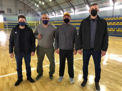 Visita do Vice Prefeito Felipe Zago e do Secretário  de Esportes Nilton Fermino ao Ginásio de Esportes de Maripá