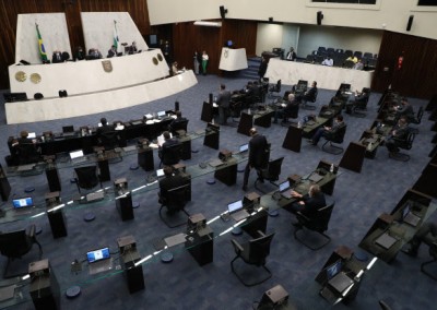 OPERADORAS DE CELULAR DEVERÃO CANCELAR PLANOS DE TELEFONIA EM CASO DE FURTO OU ROUBO DO APARELHO