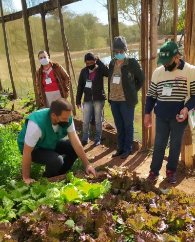 Produtores da Vila Rural de São Camilo recebem curso do Senar