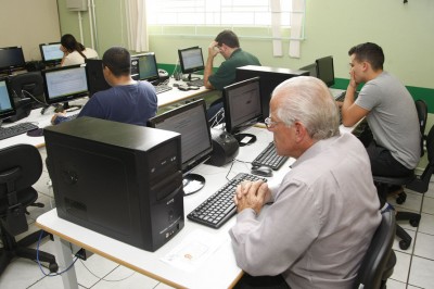 Estão abertas as inscrições para exames de conclusão de disciplinas e semestres da EJA