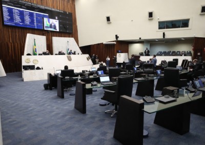 PROJETO QUE INSTITUI O ENSINO DOMICILIAR NO PARANÁ AVANÇA NA ASSEMBLEIA