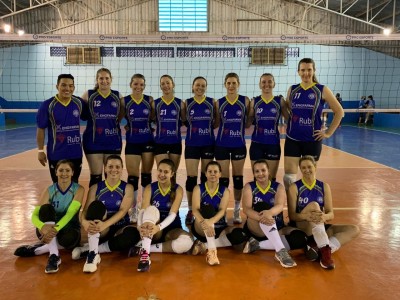 Regional de voleibol movimenta o esporte palotinense