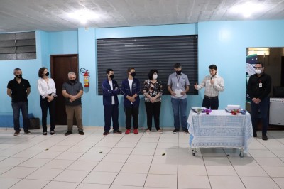 EDUCAÇÃO EM PALOTINA- Entrega dos uniformes no Colégio Estadual Barão do Rio Branco