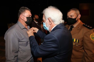 Com entrega de medalhas a autoridades civis e militares, Polícia Rodoviária comemora 57 anos