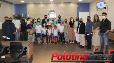 37 ANOS - Escola Percicoti recebe homenagem da Câmara de Vereadores de Palotina