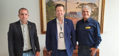 Prefeito de Palotina cumpre agenda de reuniões em Curitiba
