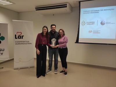 ECOSSISTEMA CONSOLIDADO- Palotina recebe réplica do Prêmio Nacional de Inovação