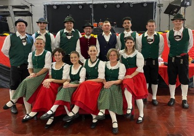 DANÇA FOLCLÓRICA- Grupo Tanz Und Liebe de Palotina participa de encontro em Capanema