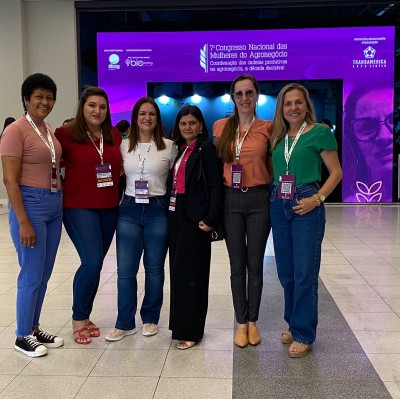 Comitê Mulher da Sicredi Vale do Piquiri Abcd PR/SP participa de congresso voltado ao agronegócio